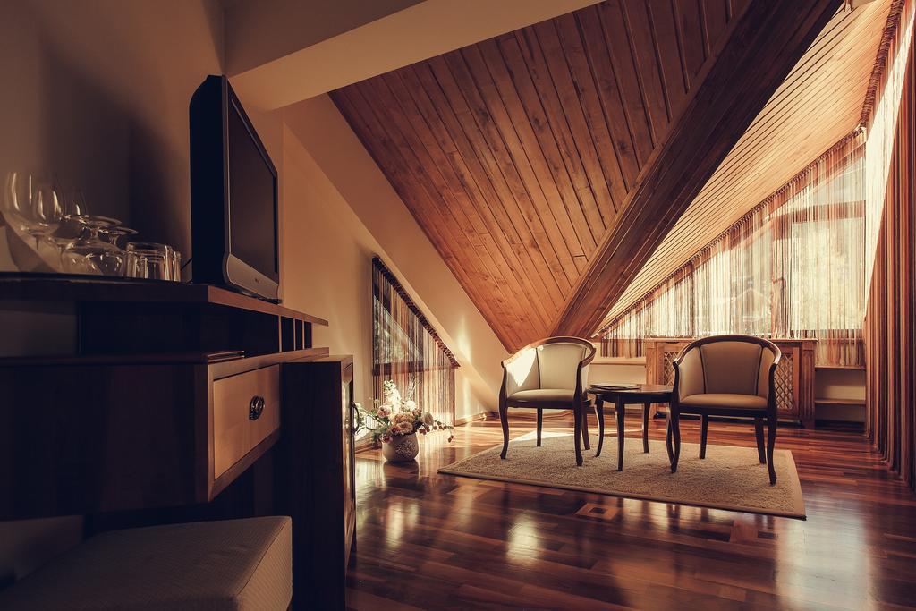 Denisa Boutique Hotel Poiana Brasov Bilik gambar