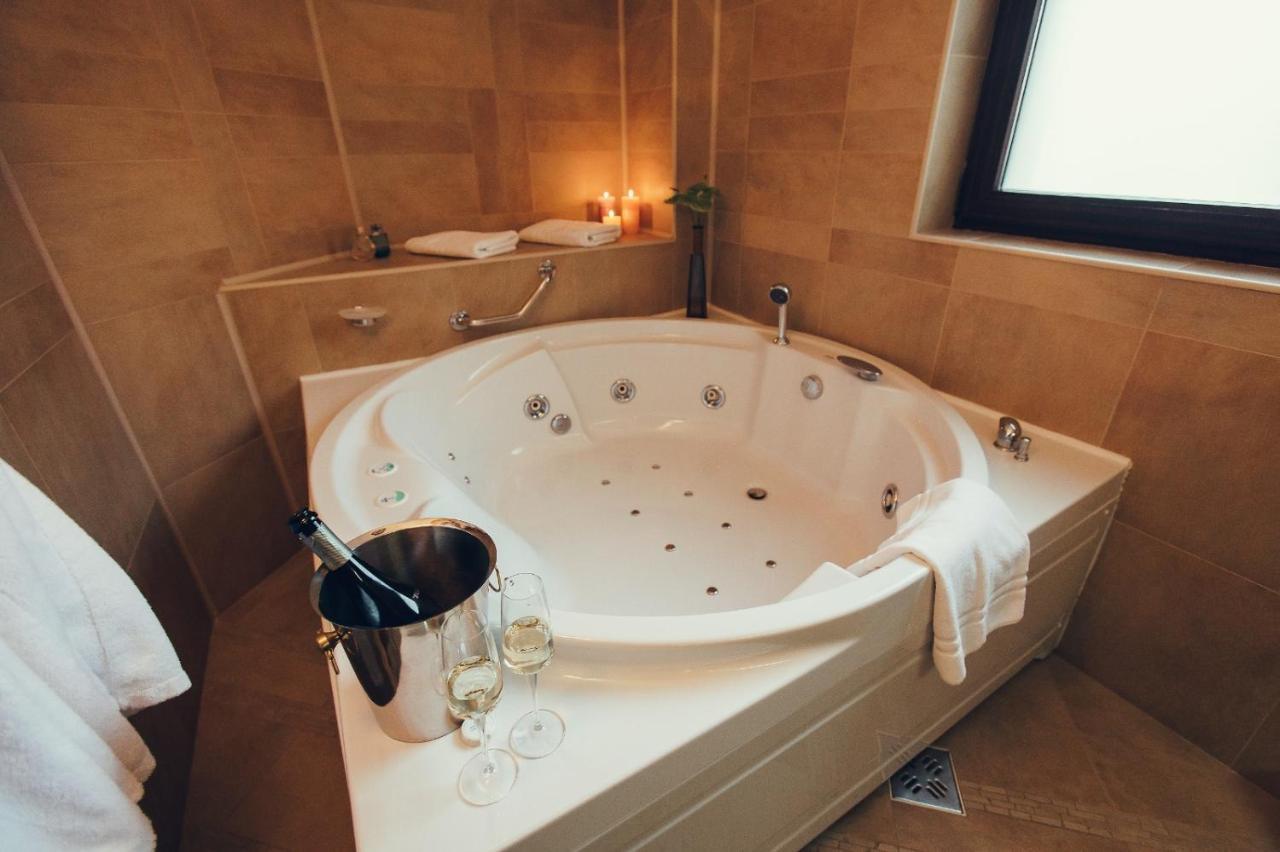 Denisa Boutique Hotel Poiana Brasov Luaran gambar