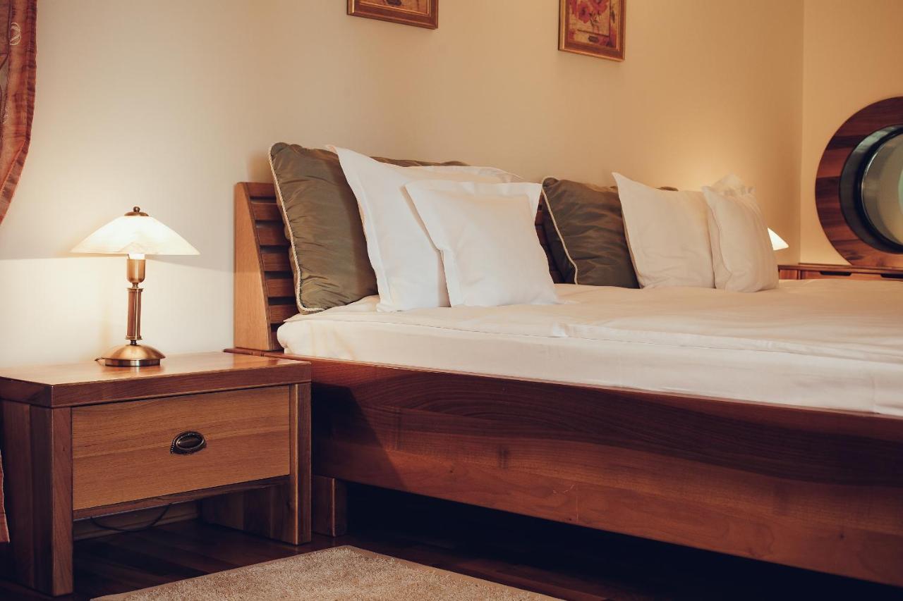 Denisa Boutique Hotel Poiana Brasov Luaran gambar