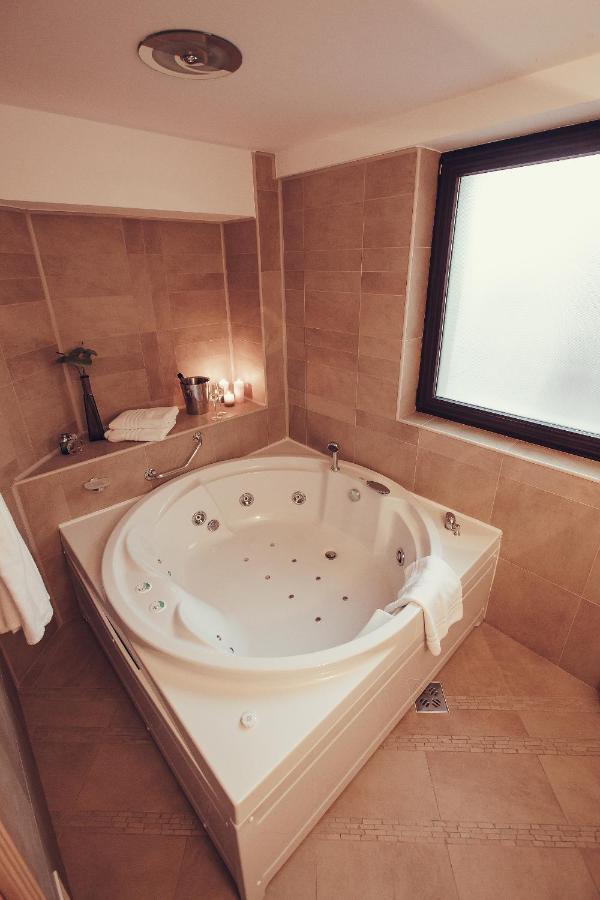 Denisa Boutique Hotel Poiana Brasov Luaran gambar