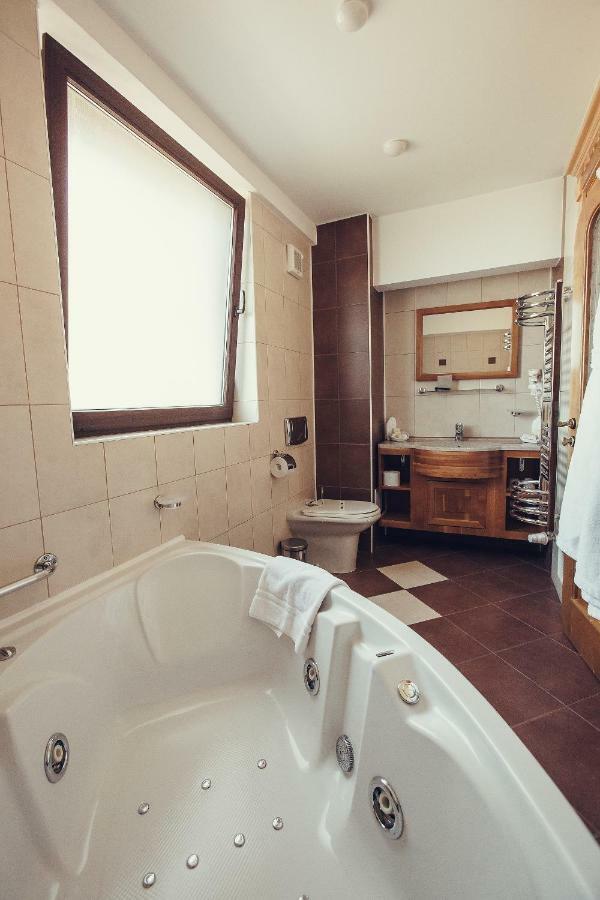 Denisa Boutique Hotel Poiana Brasov Luaran gambar